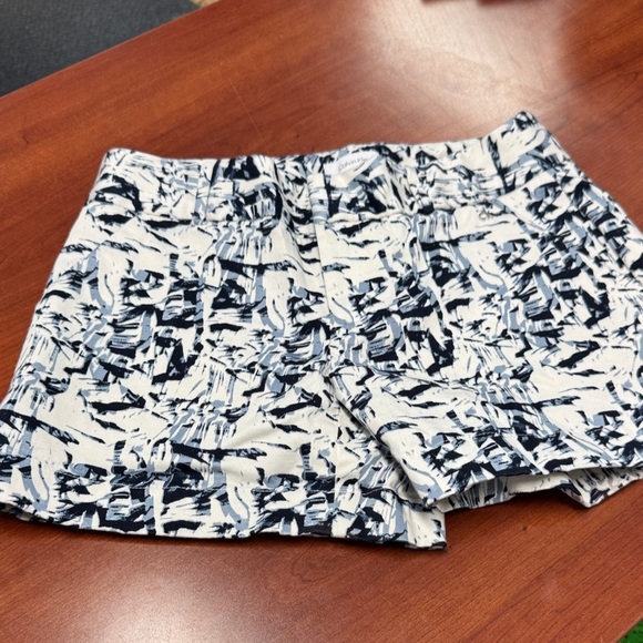 Calvin Klein shorts size 0 // 072608 - Picture 1 of 2